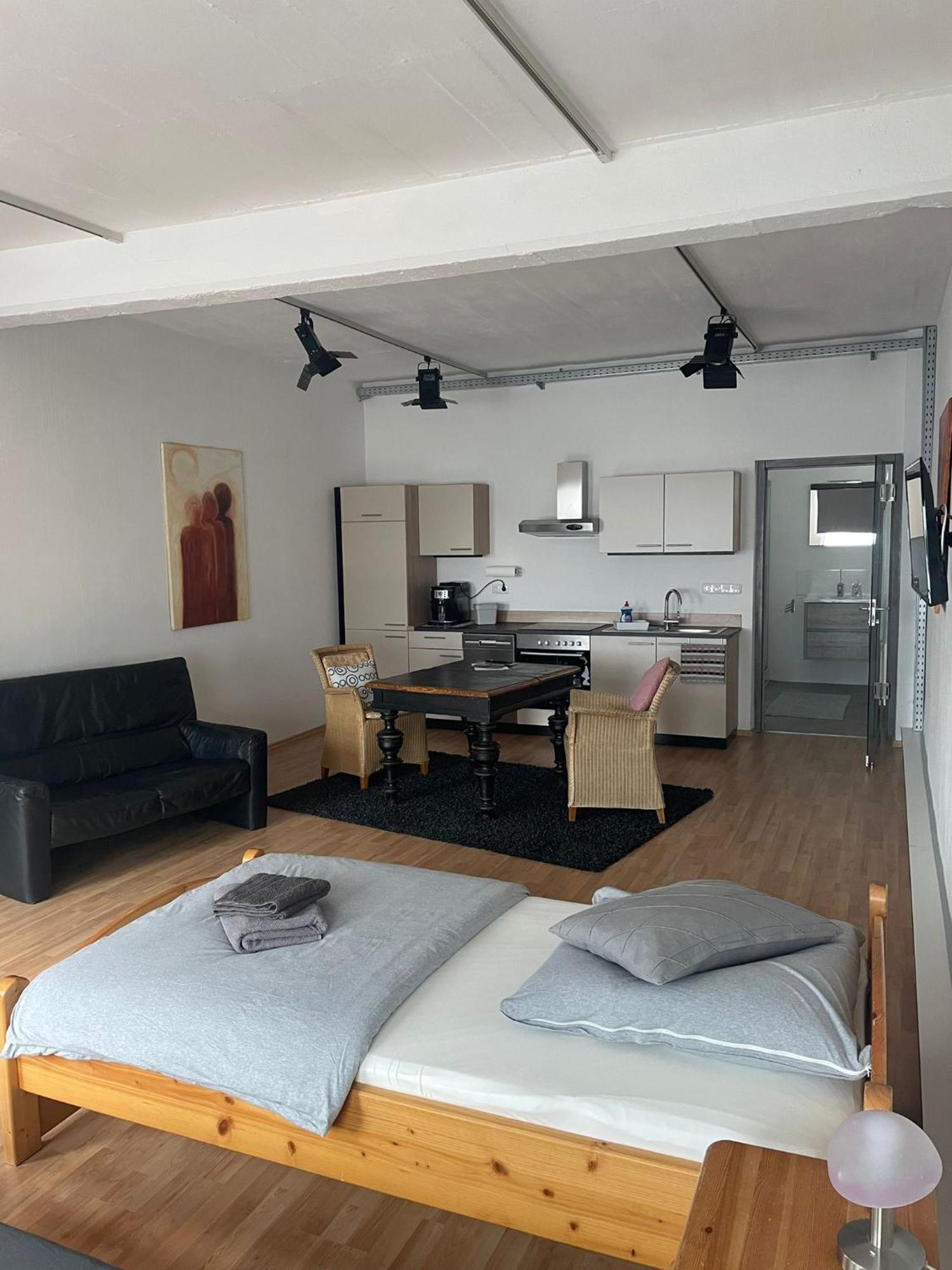 40 Qm Grosse Studiowohnung Zentral Gelegen In Groß-Umstadt Exterior foto